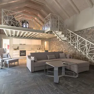Alma Lofts Apartament