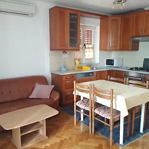 Ivana Diklo Apartament